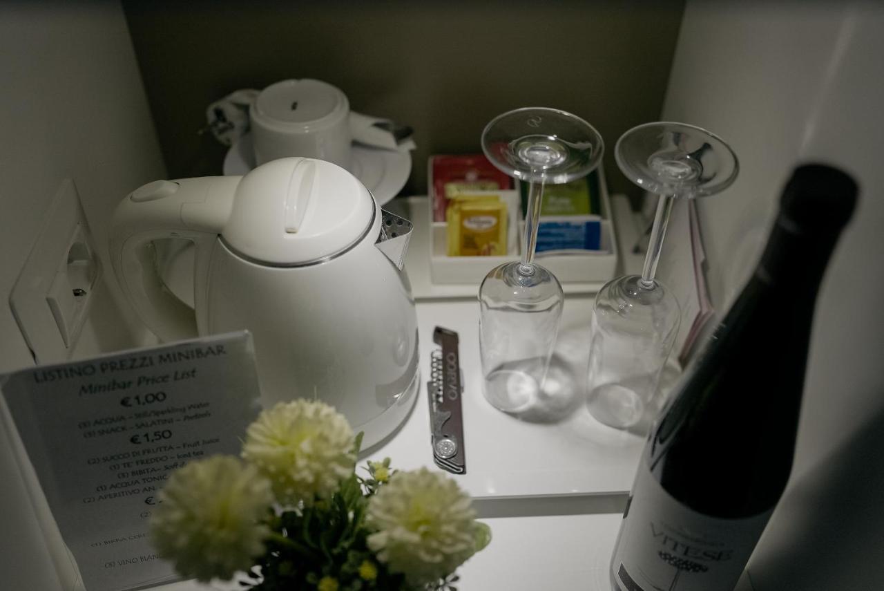 'A Alera Room & Breakfast Малфа Екстериор снимка